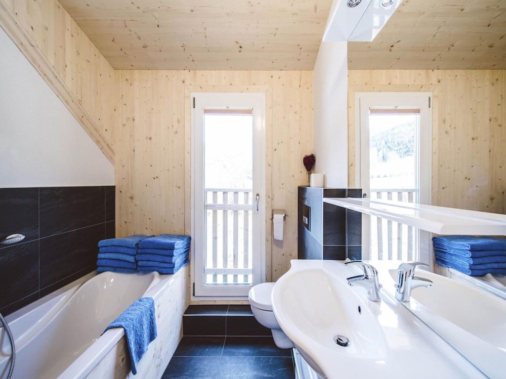 Pleasant Chalet With Whirlpool