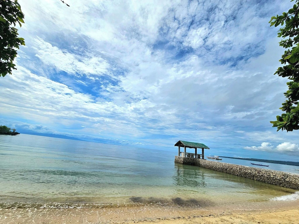 Reef Waters Resort