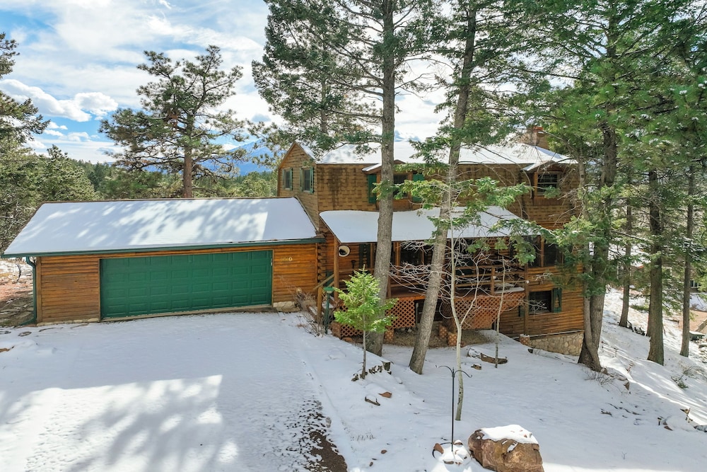 Log Lodge