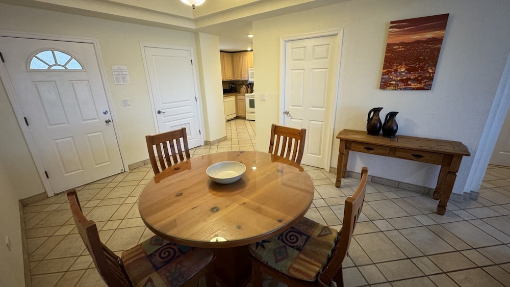 Beautiful 1½ Bedroom Condo on the Sea of Cortez at Las Palmas Resort D-504 2 Condo by RedAwning view 4