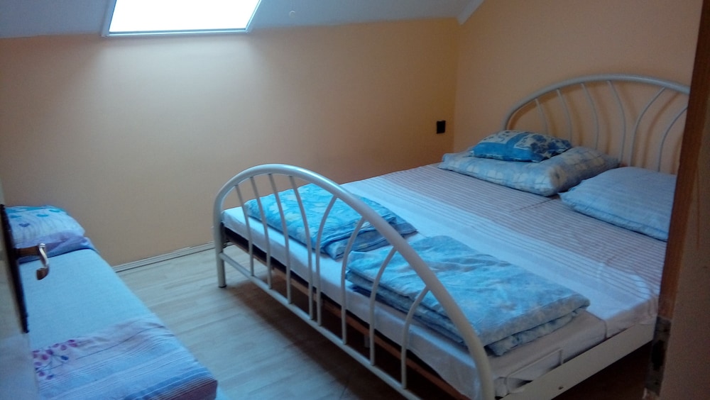 Appartment for 10-16 Persons view 5