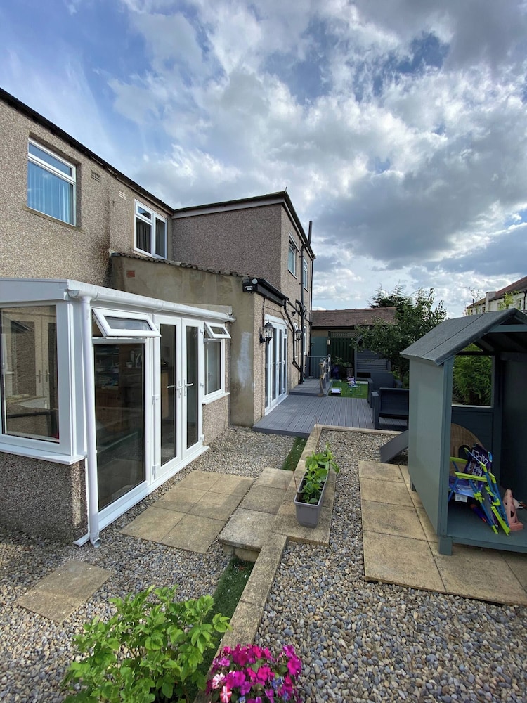 Private Flat in Wrose, Shipley, Bradford