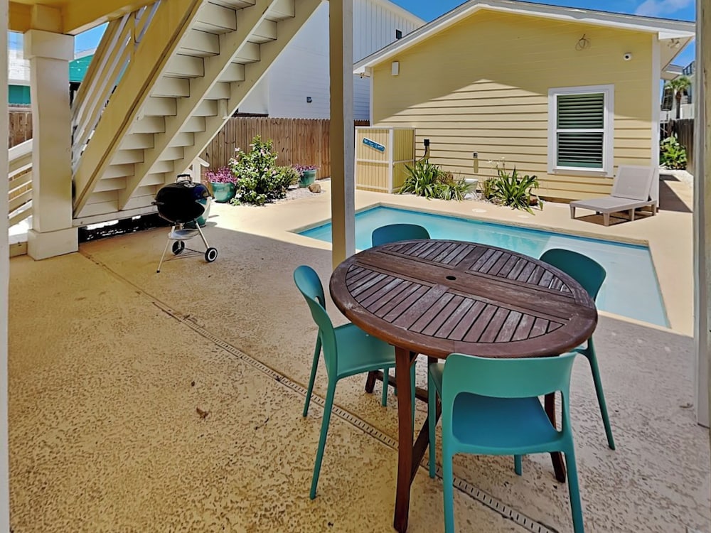 Coastal Zest by Silver Sands Vacation Rentals