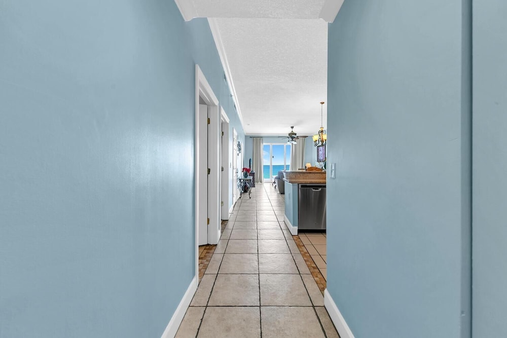 Ocean Villa 2305