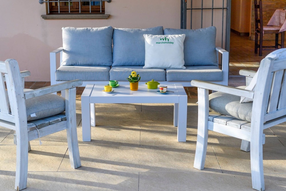 Casale Partemio 8 Marche Holiday Villas