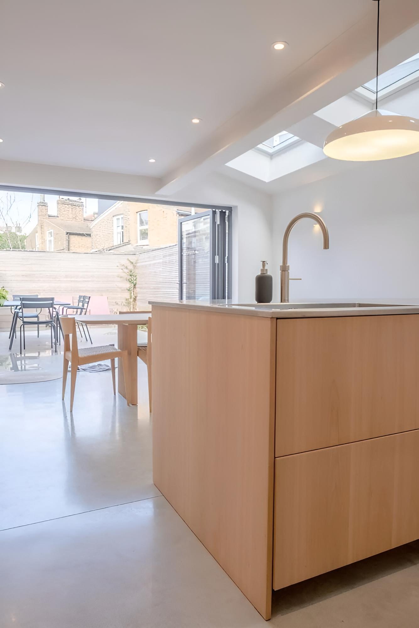 Beautiful Minimalistic 2BD House - Victoria Park