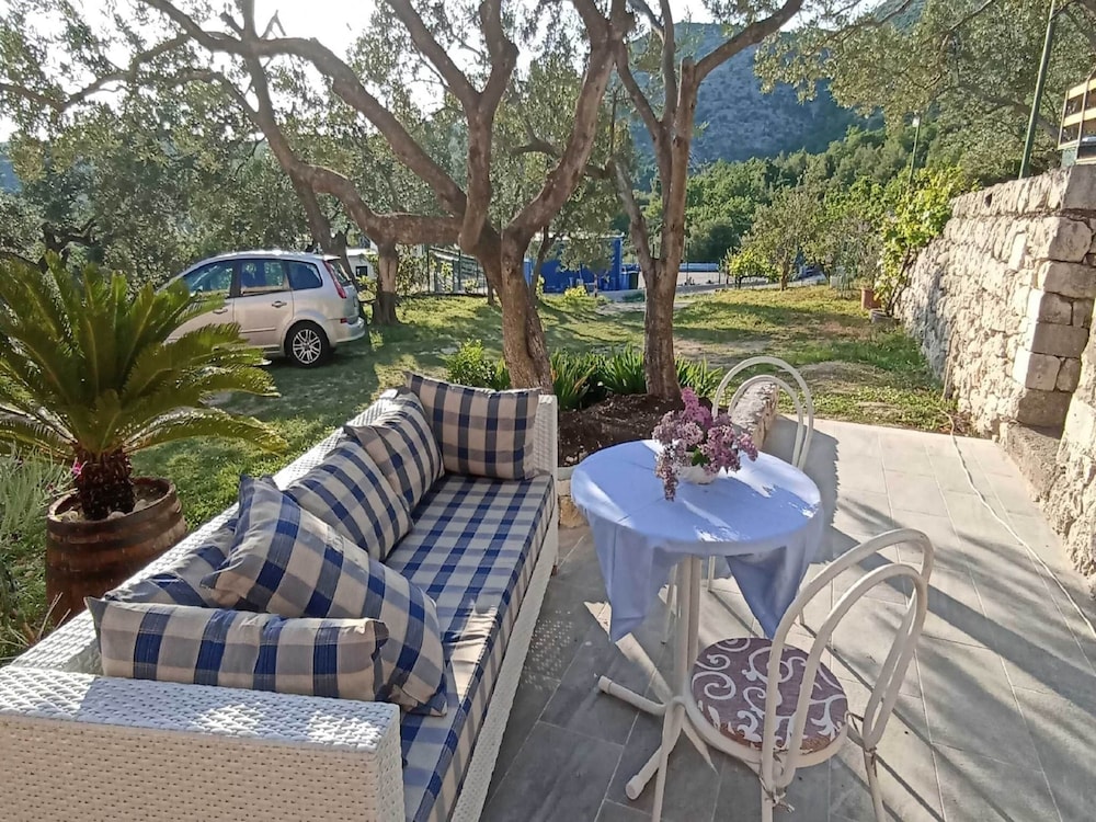 Apartments Baldo - Two Bedroom Apartment With Sea View view 3
