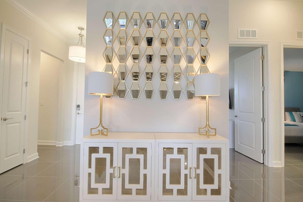 4721 Storey Lake - Image 5