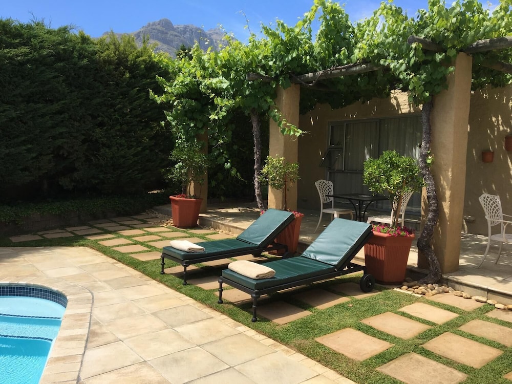 Casablanca Bed & Breakfast