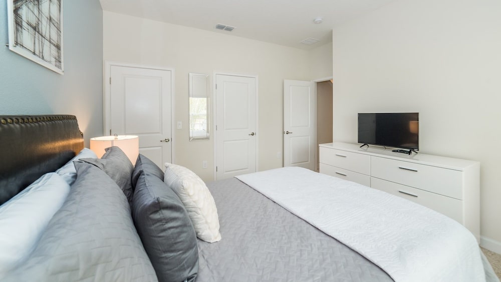 Storey Lake Resort 4 Bedroom Private Pool Townhome 4 Townhouse