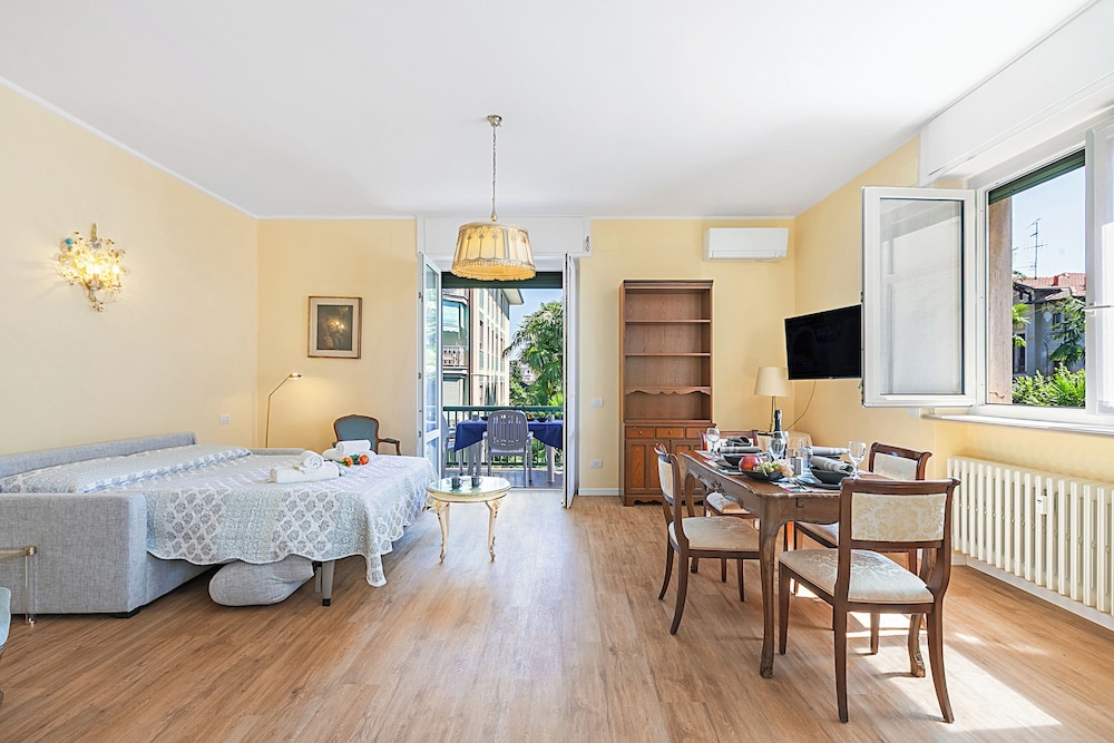 Strixia Apartment Stresa 50m From Lake