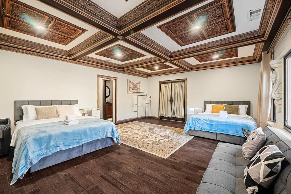 Stunning House wt 6Br 5bth SJ