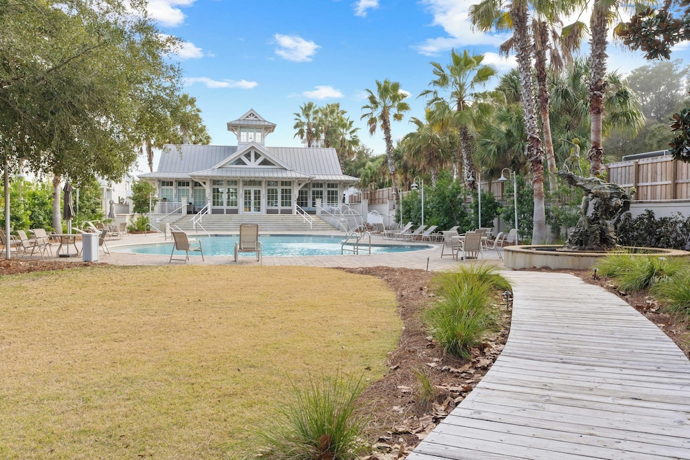 2 Homes in Inlet Beach by Avantstay Dock+lake Access, Saltwater Pool, Close to the Beach