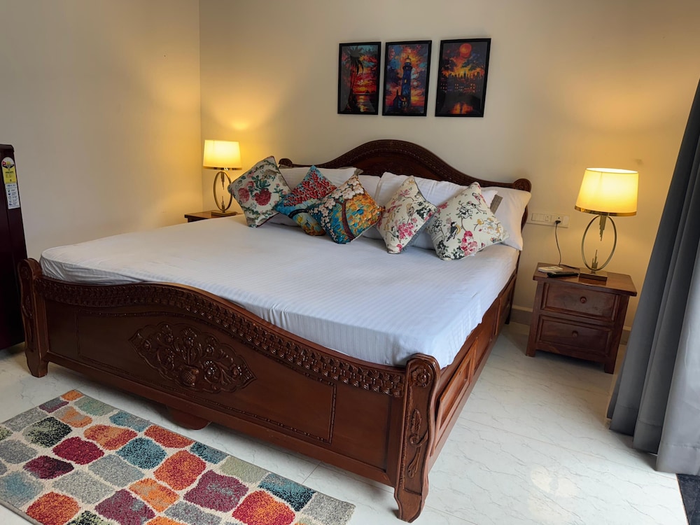 Apricot Inn