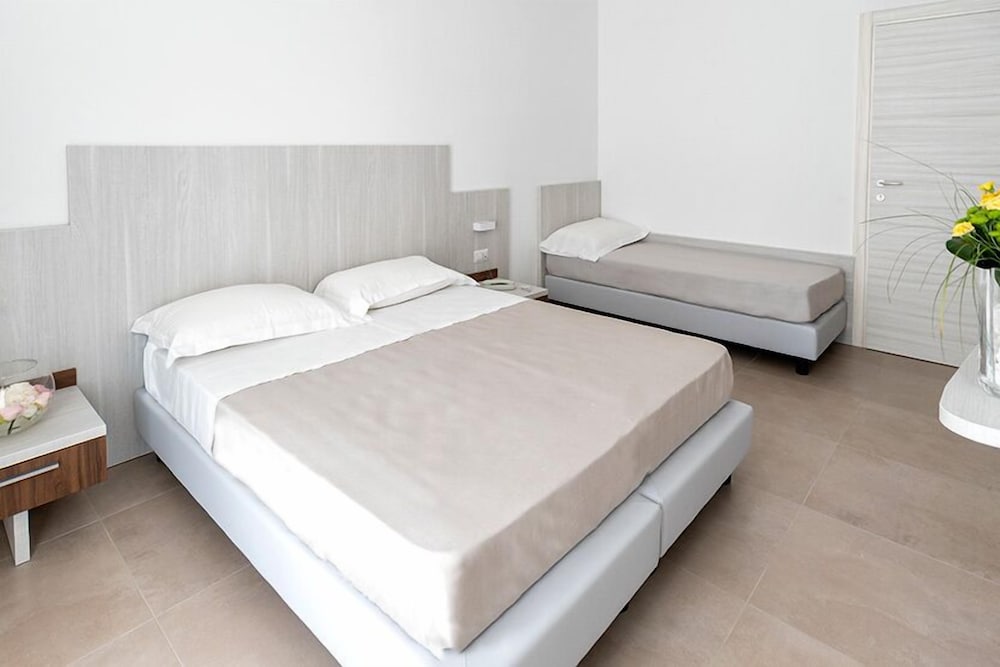 Vasto Aparthotel view 5