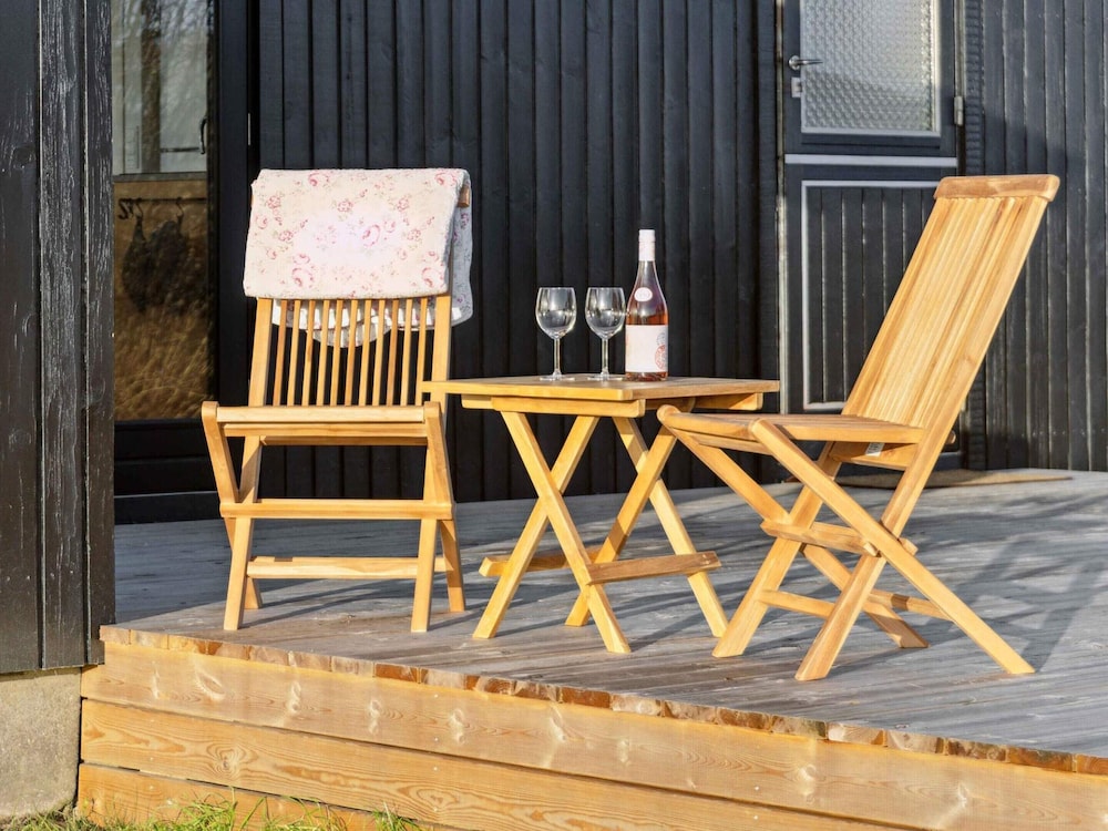 5 Star Holiday Home in Ronde