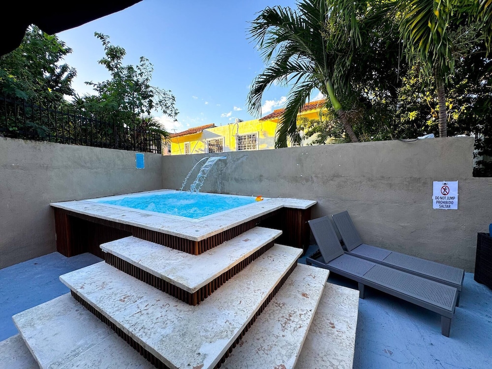 Jacuzzi Haven Villa!