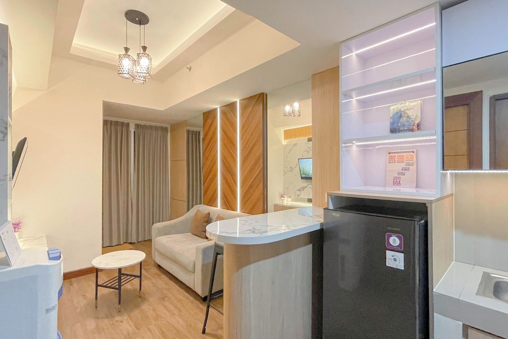 Elegant Designed 2Br Apartment Vida View Makassar