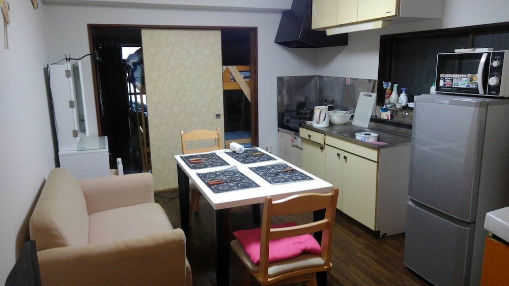 Otsuka Station Apartment Hotel