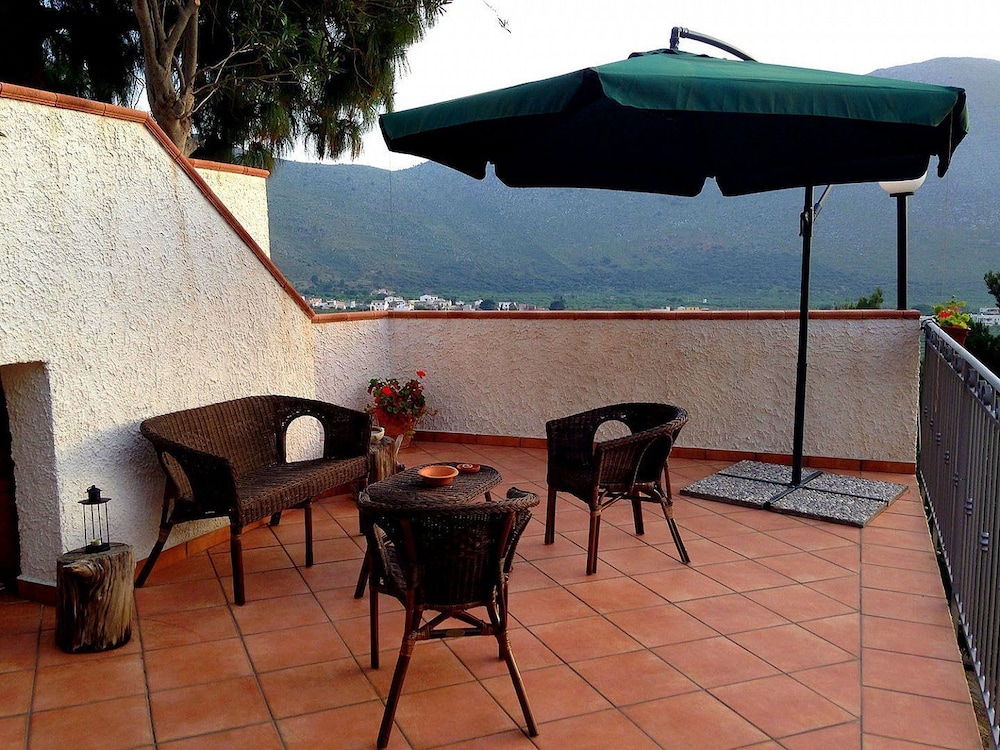 Villa Verdesca view 5
