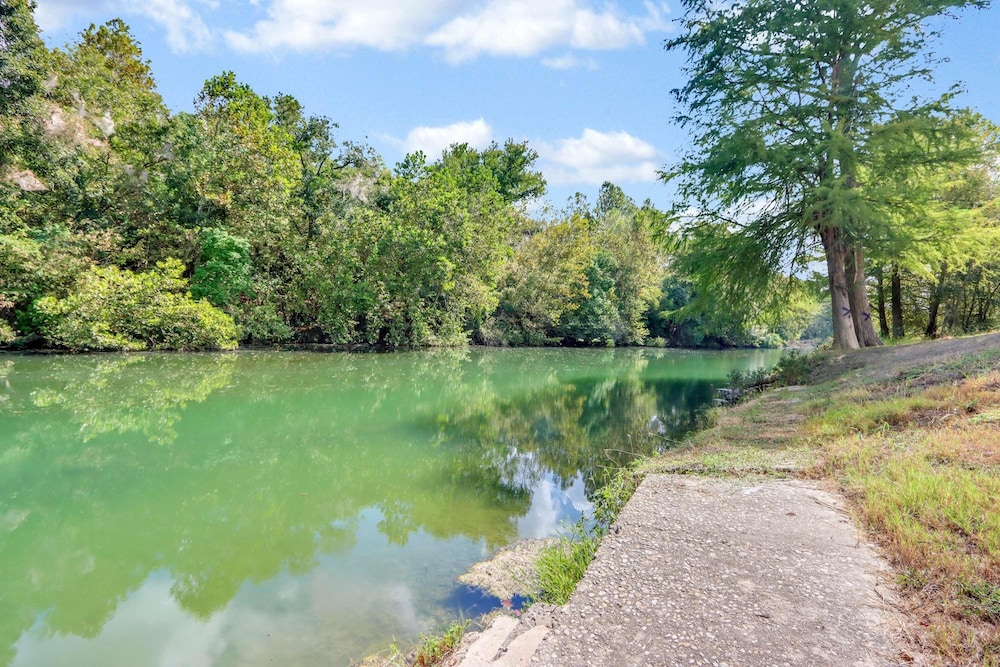 Guadalupe Bend Hideaway For 5