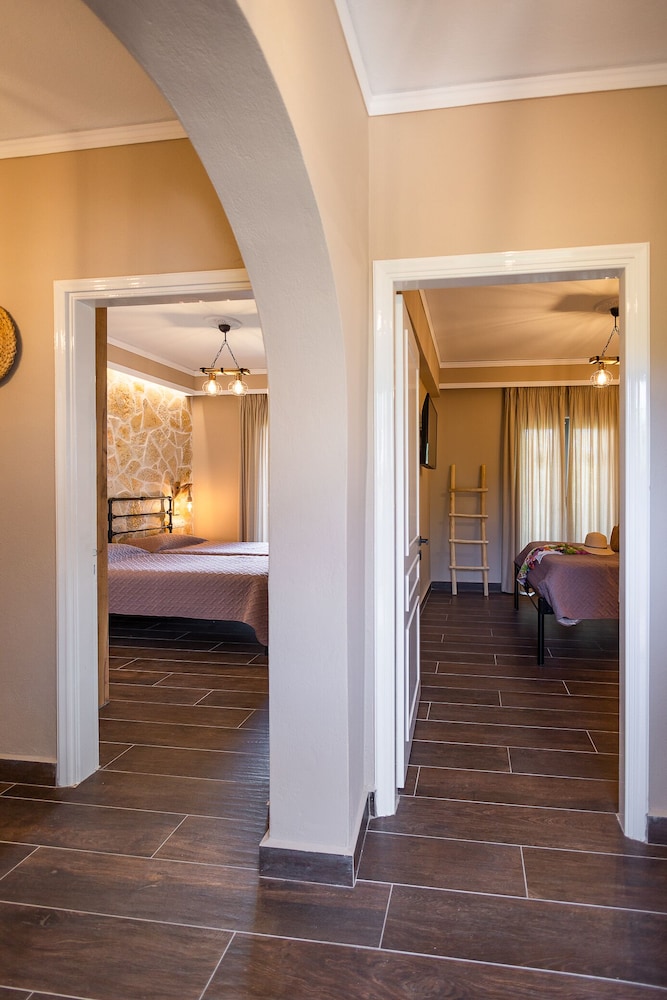 Mathraki Resort