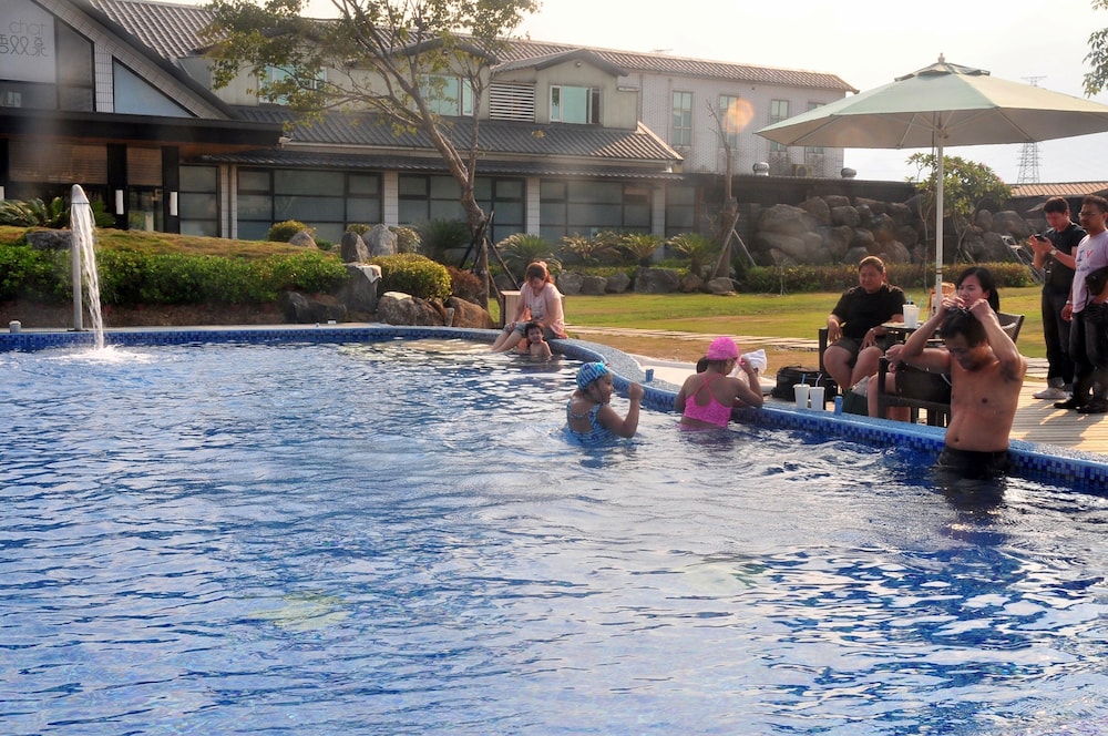 Chat Hot Spring Resort