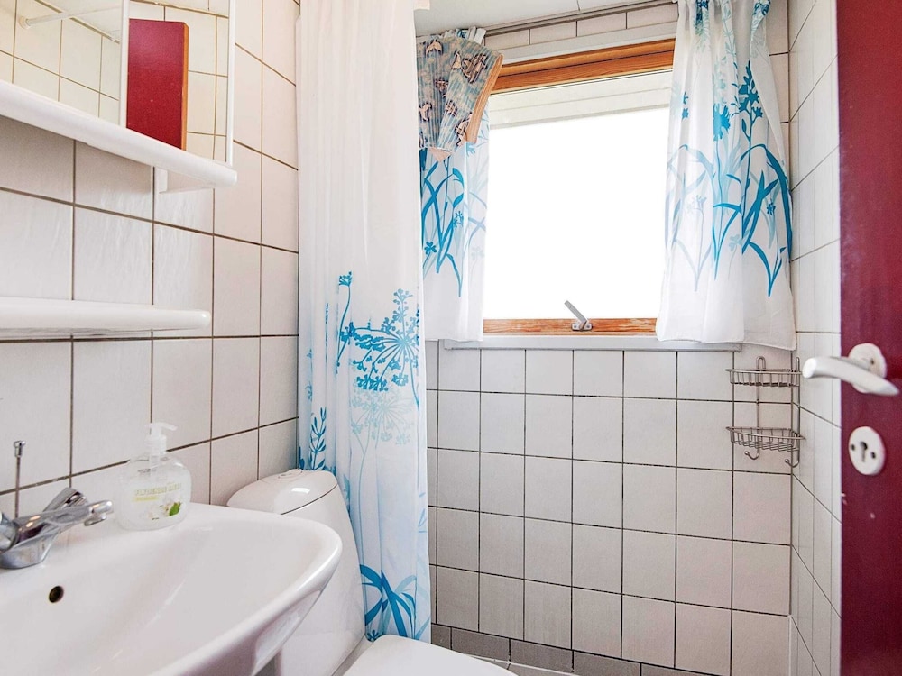 Enticing Holiday Home in FanÃ¸ near Sea view 2