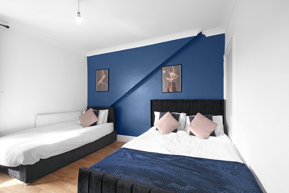 Radford 3 Bedroom and 1 Bathroom House