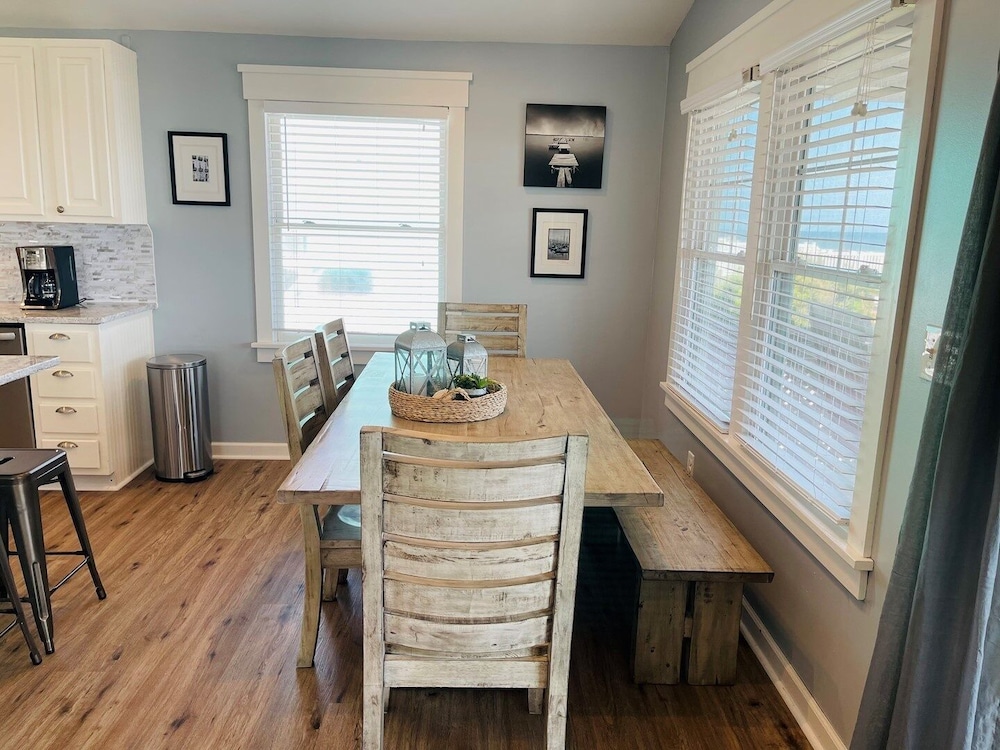 3/4 Time - 4 Br Home
