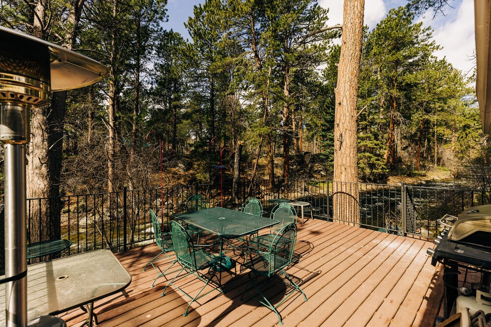 Serene Creek Side Cottage Retreat - Property Image 5
