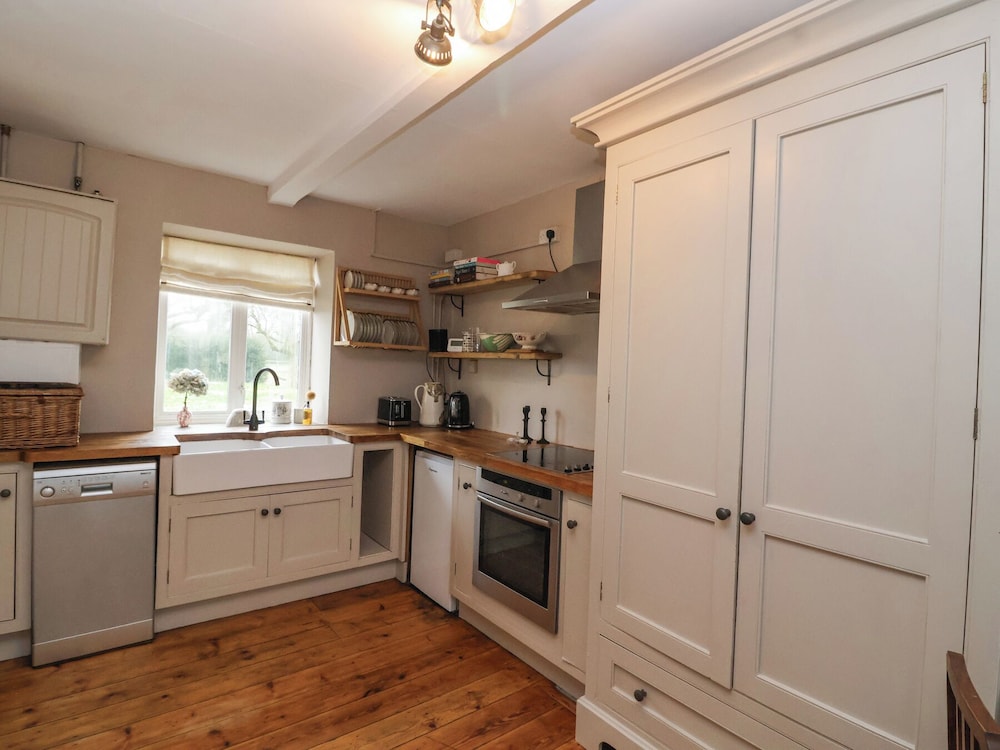 Little Lemhill Farm Cottage