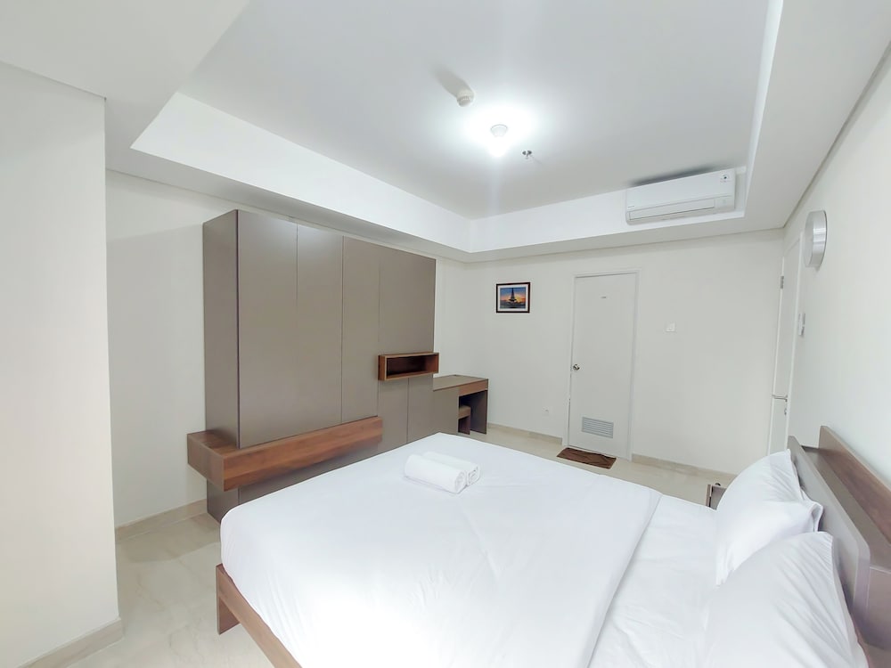 Good Place And Homey 2Br At Podomoro City Deli Medan Apartment