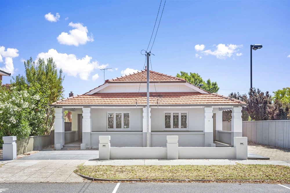 Elegant Art Semi Detached 2-bed Home