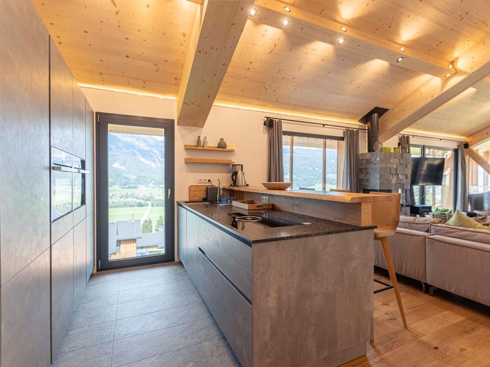 Luxury Chalet With Pool and Sauna Near Ski Lift