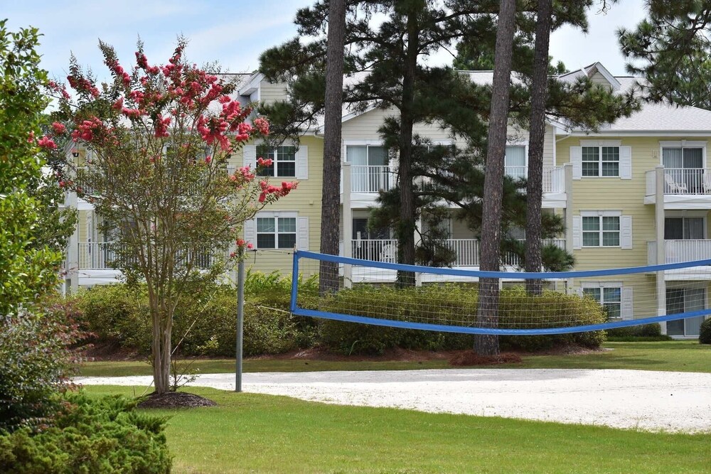 Brunswick Plantation Resort and Golf Villas 2302l in the Heart of NC Seafood Country by Redawning
