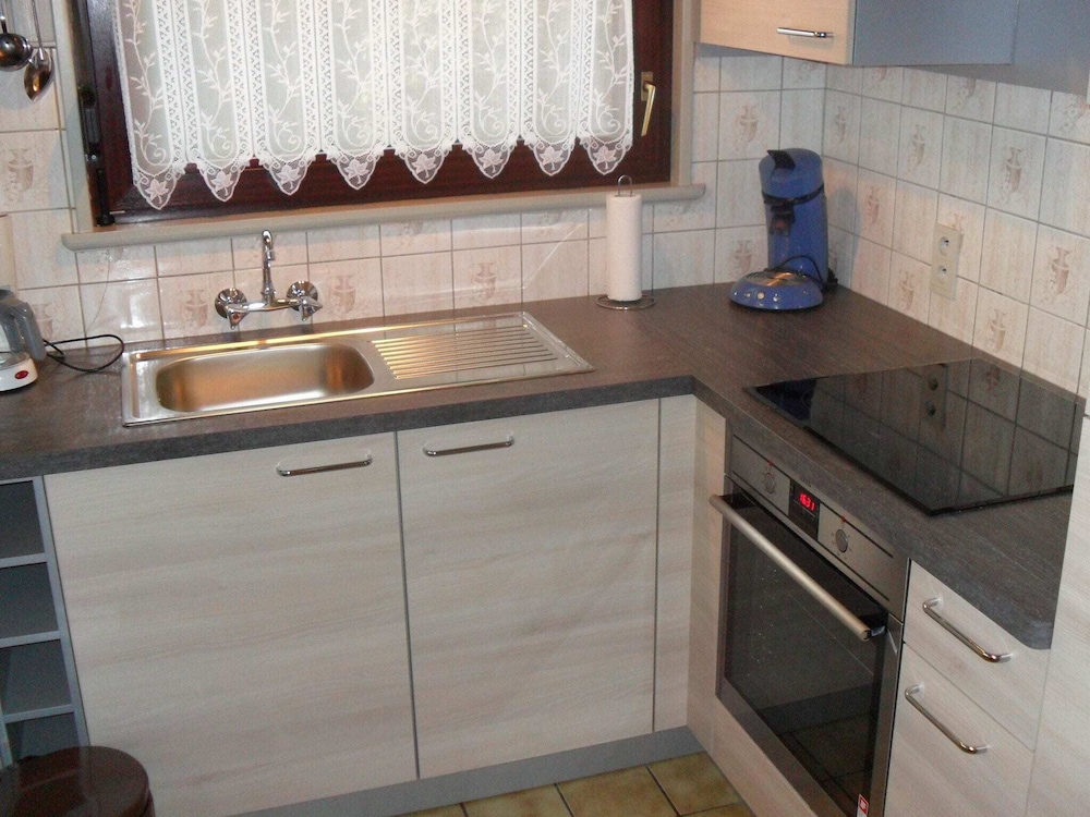 Holiday Home in Hollebeke With Private Garden view 4