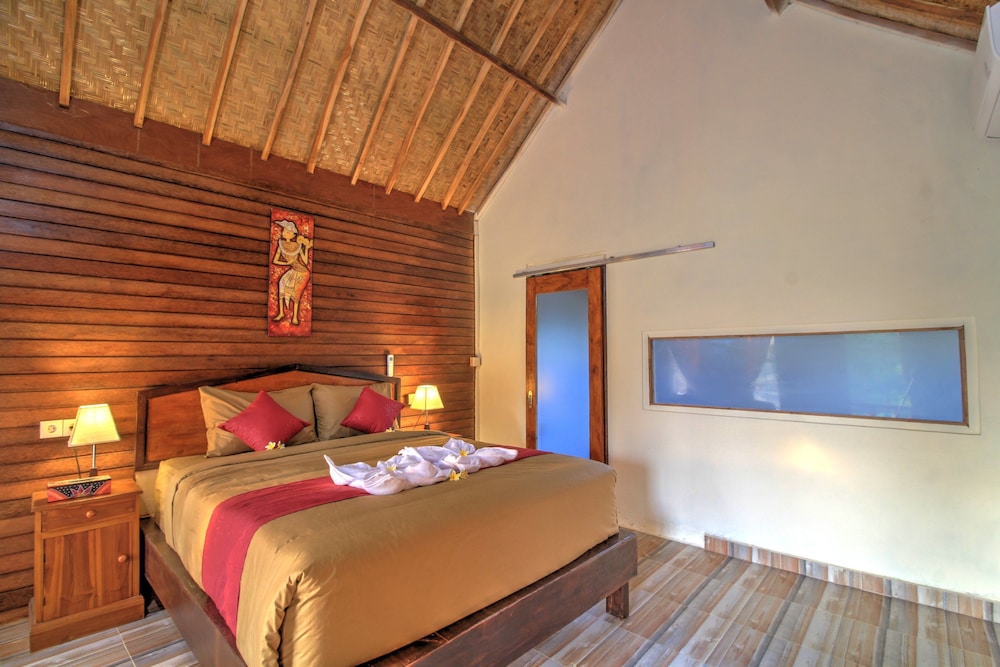 Ayu Hill Bungalow view 5
