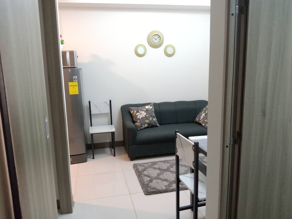 Luxurious Bayview 2BR Near MOA Picc CCP Free Wifi