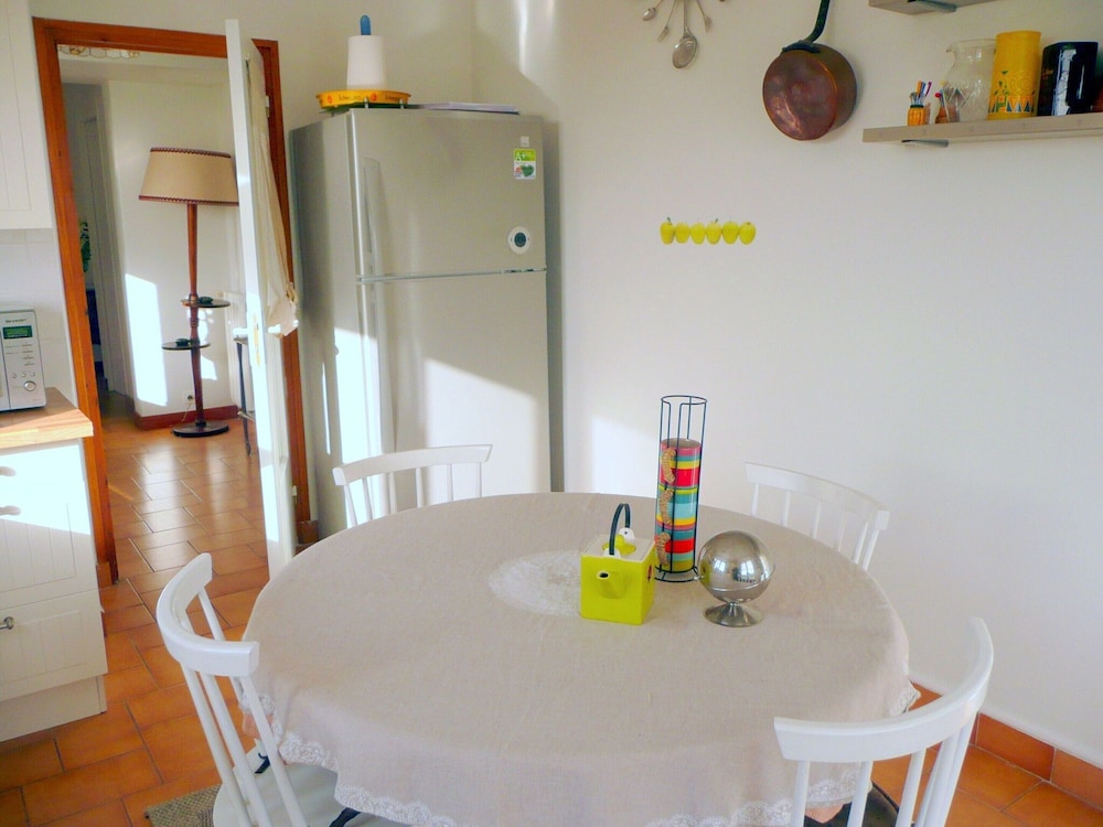 Holiday Home in Lampaul-plouarzel Nearby sea