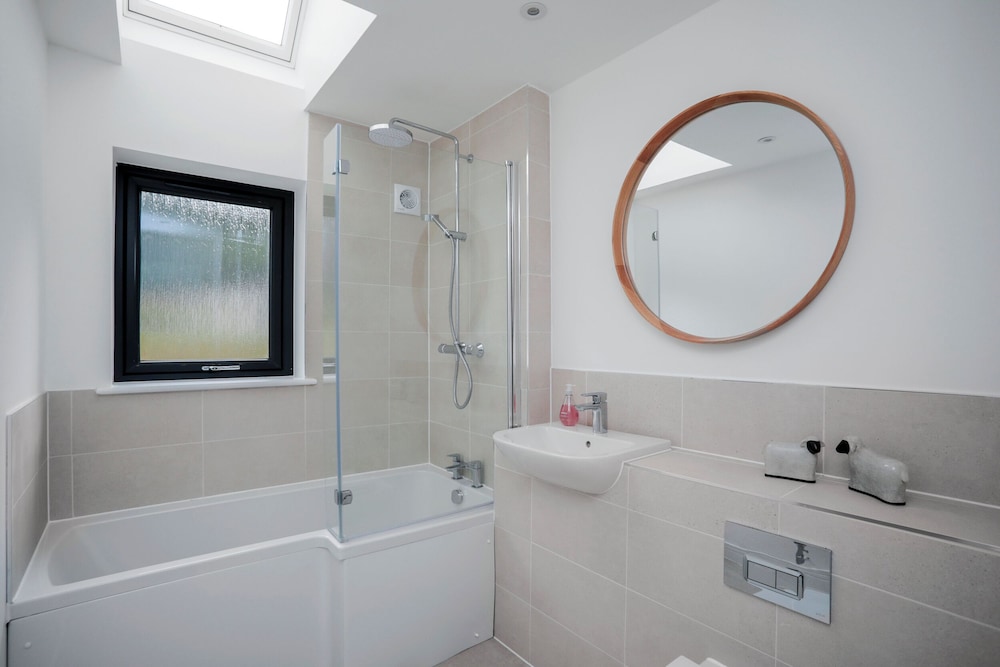 26 Strathtay Lodges