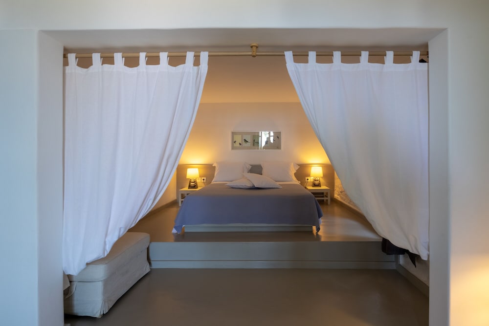 Kea Village Suites & Villas