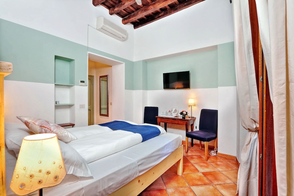 PALAZZO OLIVIA - RESIDENZA LEUTARI