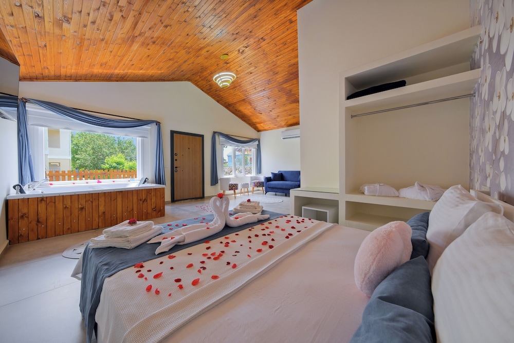 Larimar Suite Otel - Image 23
