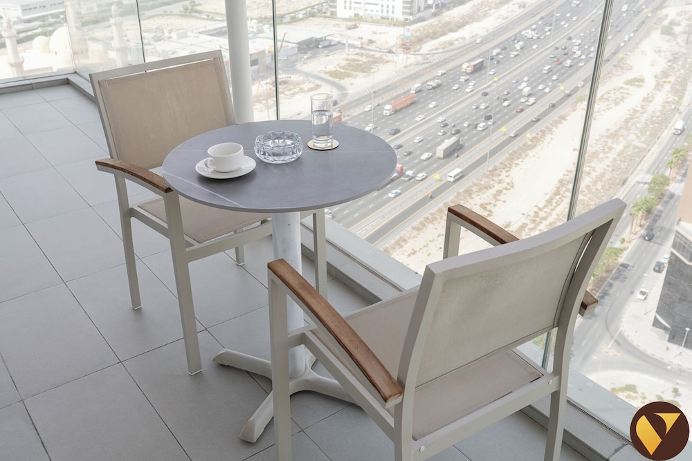 Vogue JVT Novotel Balcony Pool & Gym