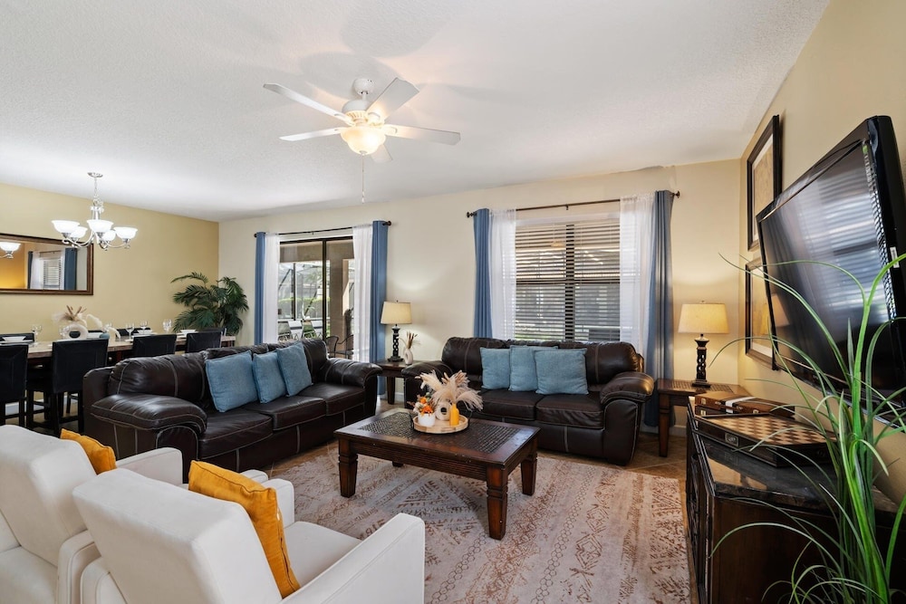 Championsgate Resort 8 Bedroom Pool Home with Spa 8 Home