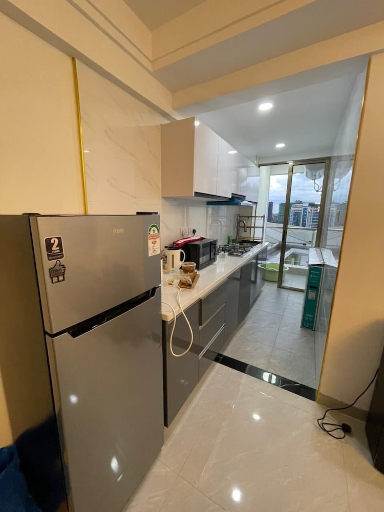 Lux Suites Goldpark  Homes Kilimani view 5