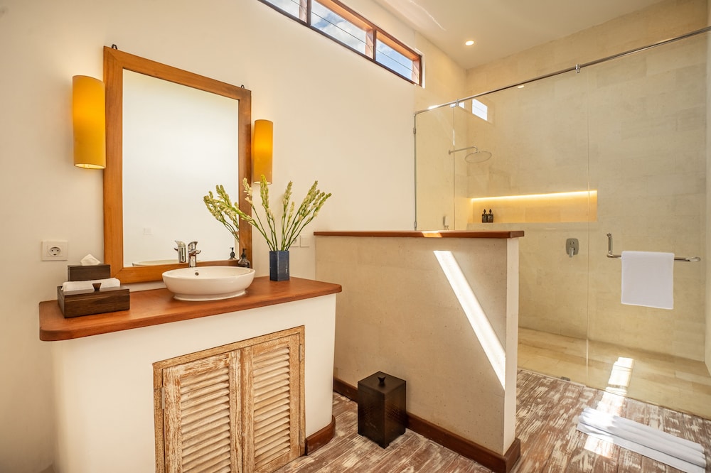 Villa Tropical Svasti by Nakula
