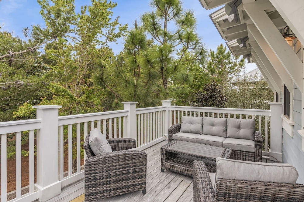 Longleaf Pines by Avantstay Community Pool Bonfires