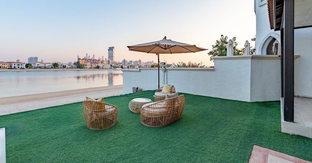 Signature Palm Villas - Mint Stay